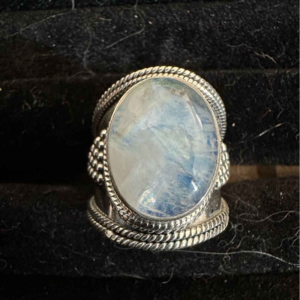 Sterling Silver Rainbow Moonstone Size 6